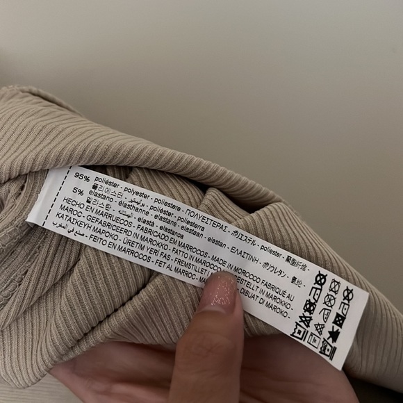 NWOT Zara cream/beige dress with slits on sides size: M - Picture 7 of 10